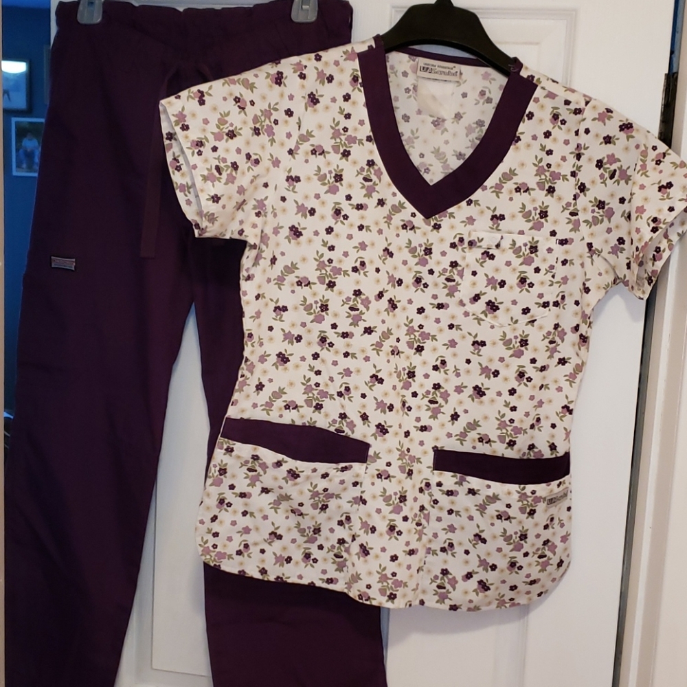 Purple scrub set